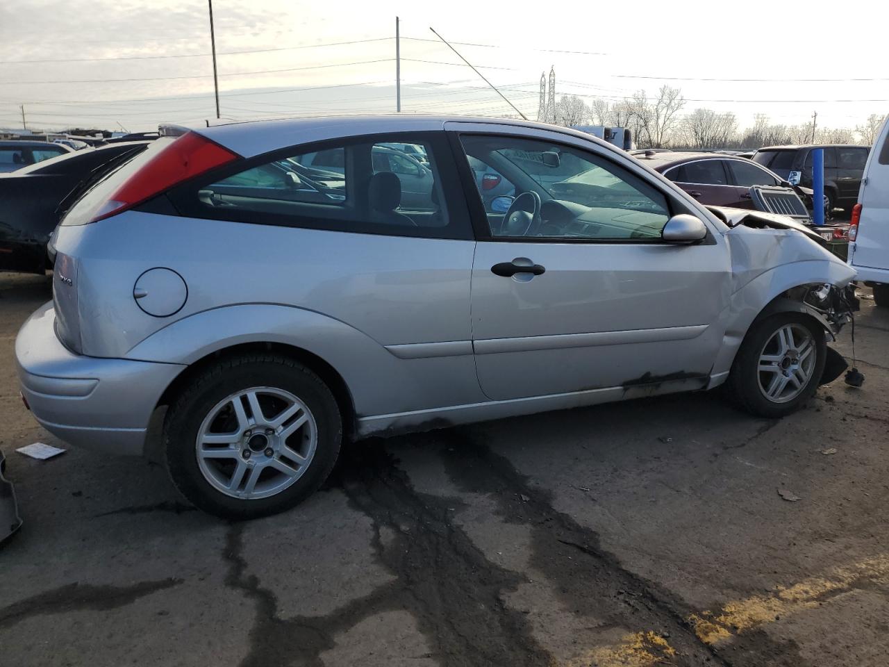 Изображение 3 2005 FORD FOCUS ZX3 2005 с VIN 3FAFP31N45R113660