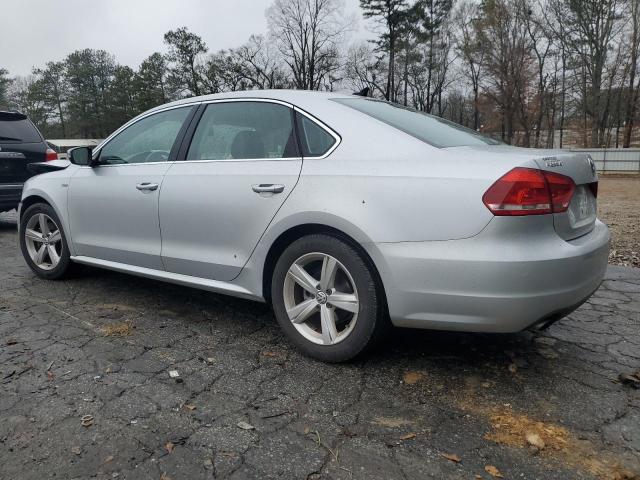 Obraz 2 z 2015 VOLKSWAGEN PASSAT S 2015 z VIN 1VWAT7A30FC100875