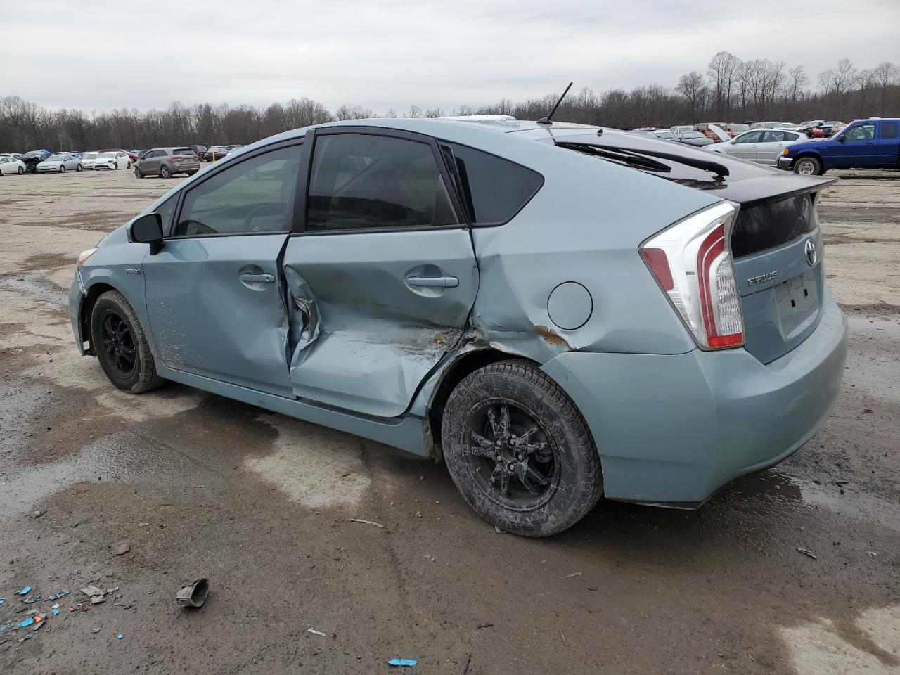 Image 2 of 2015 TOYOTA PRIUS  2015 with VIN JTDKN3DU2F1987048