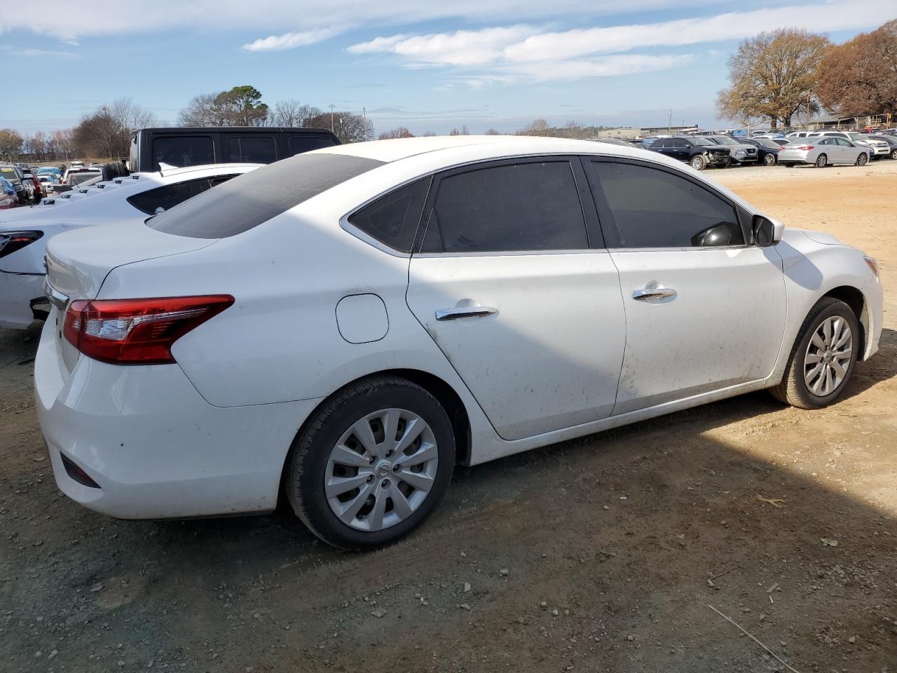 Obraz 3 z 2016 NISSAN SENTRA S 2016 z VIN 3N1AB7AP8GY253220
