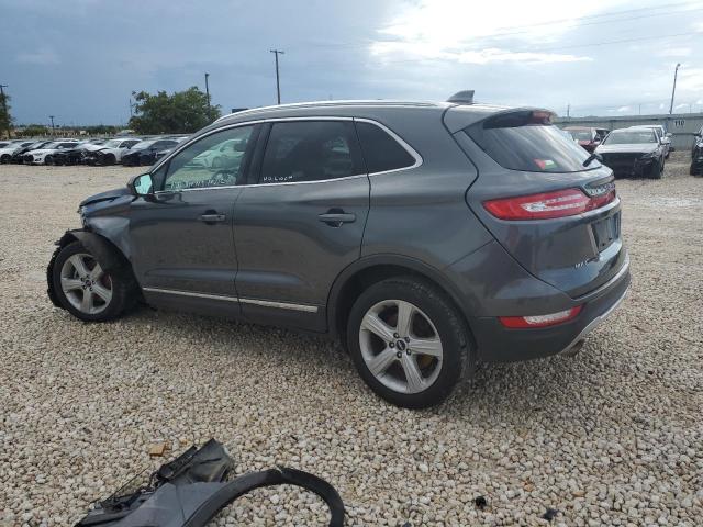 Изображение 2 2017 LINCOLN MKC PREMIERE 2017 с VIN 5LMCJ1C98HUL19654