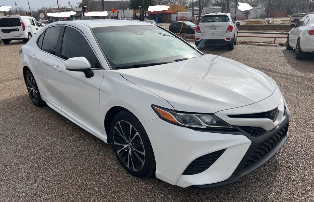 Image 1 of 2020 TOYOTA CAMRY SE 2020 with VIN 4T1G11AK8LU341477