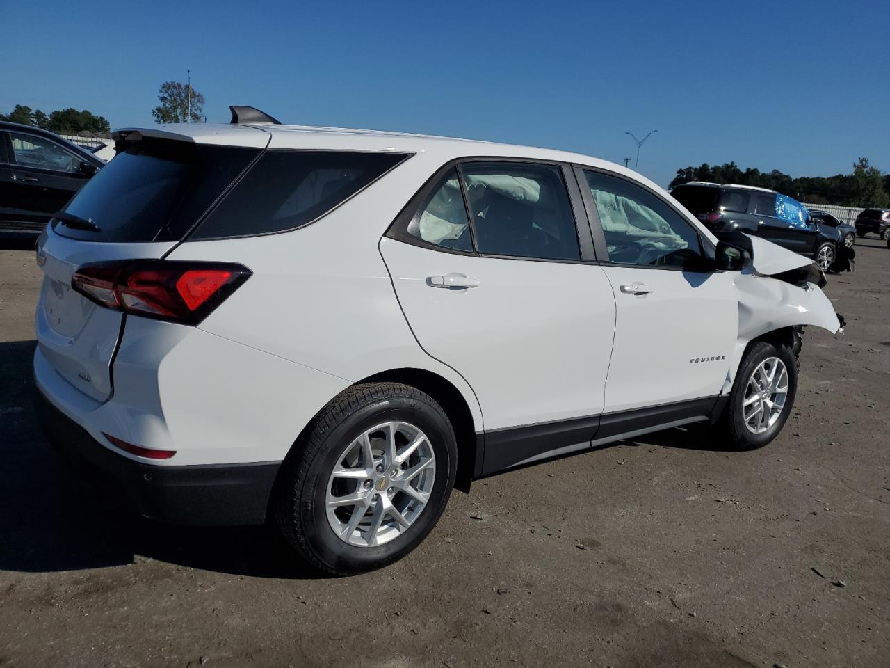 Image 3 of 2023 CHEVROLET EQUINOX LS 2023 with VIN 3GNAX5EG9PL257536