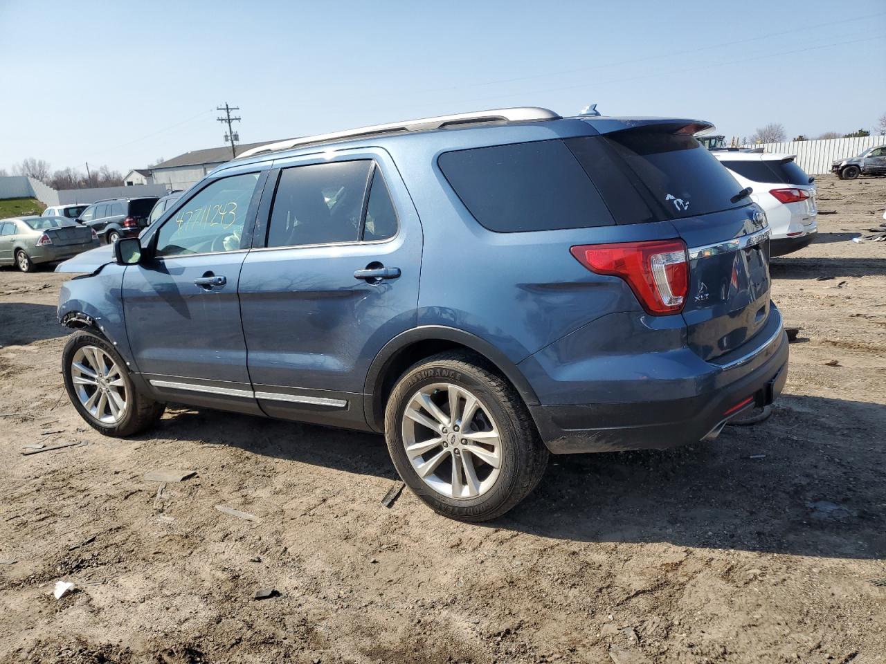 Image 2 of 2018 FORD EXPLORER XLT 2018 with VIN 1FM5K8D8XJGC26016