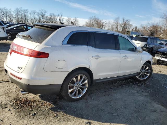 Image 3 of 2010 LINCOLN MKT  2010 with VIN 2LMHJ5AT4ABJ20728