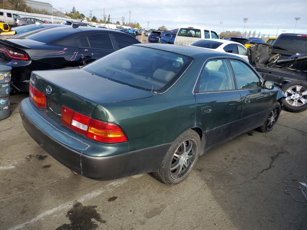 Image 3 of 1999 LEXUS ES 300 1999 with VIN JT8BF28G8X0181037