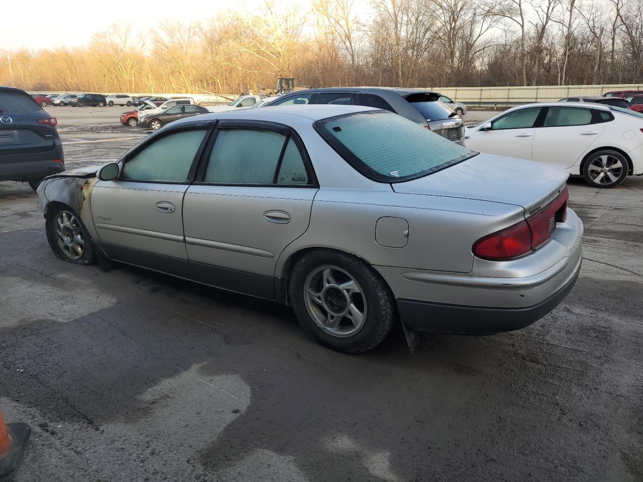 Obraz 2 z 2001 BUICK REGAL GS 2001 z VIN 2G4WF551211142357