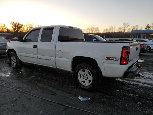 Obraz 2 z 2004 CHEVROLET SILVERADO K1500 2004 z VIN 2GCEK19T741214061