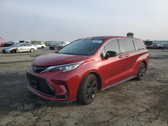 Image 1 of 2021 TOYOTA SIENNA XSE 2021 with VIN 5TDXRKEC6MS022929