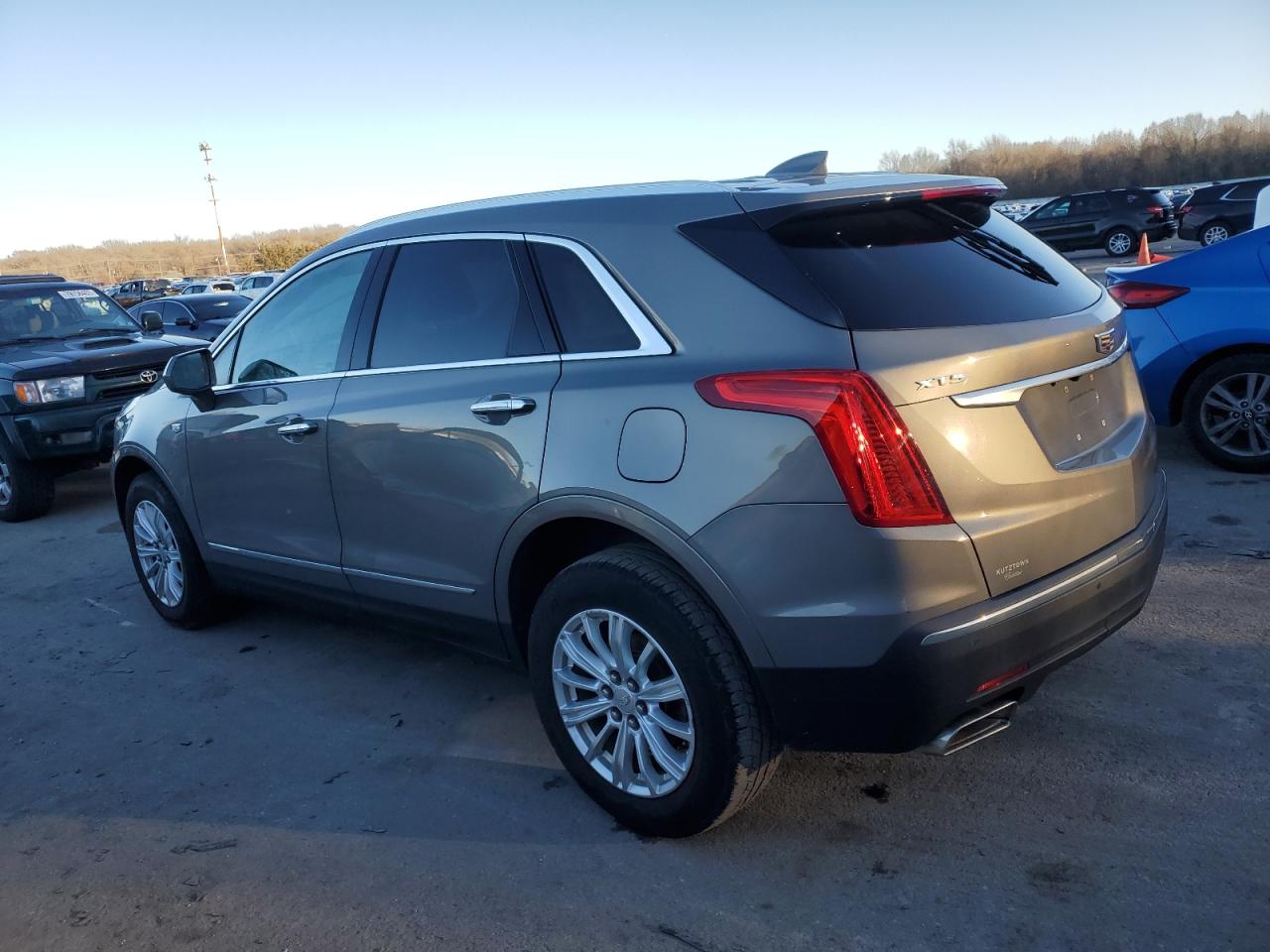 Изображение 2 2018 CADILLAC XT5  2018 с VIN 1GYKNARS1JZ132440