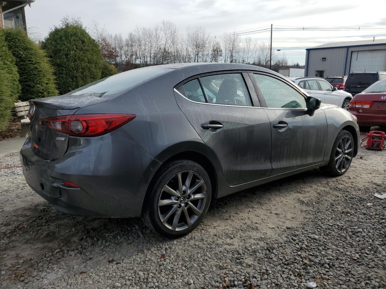 Obraz 3 z 2018 MAZDA 3 TOURING 2018 z VIN 3MZBN1V33JM170609