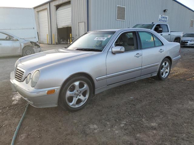 Obraz 1 z 2002 MERCEDES-BENZ E 320 2002 z VIN WDBJF65J72B483760