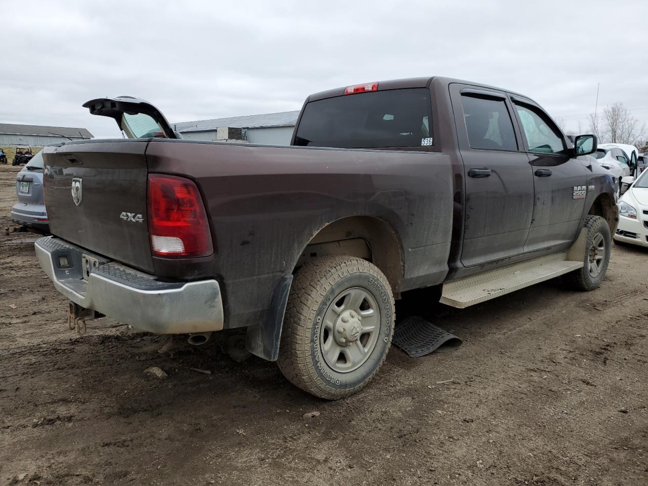 Image 3 of 2015 RAM 2500 ST 2015 with VIN 3C6TR5CT3FG586534