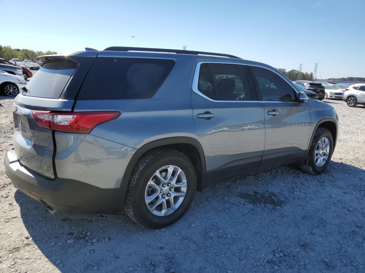 Image 3 of 2021 CHEVROLET TRAVERSE LT 2021 with VIN 1GNERGKW0MJ229159