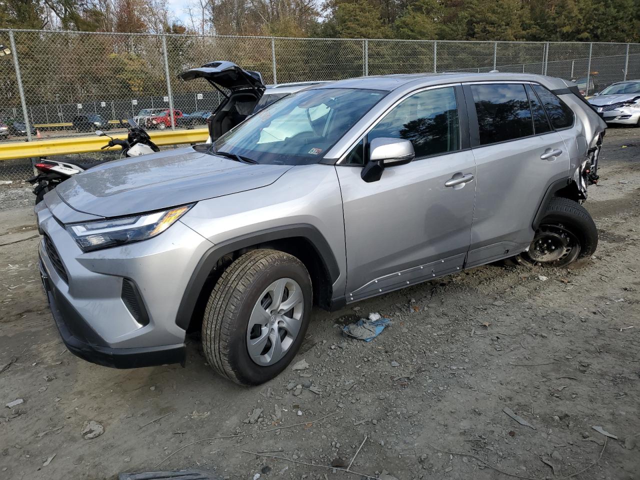 2023 TOYOTA RAV4 LE 2023 image
