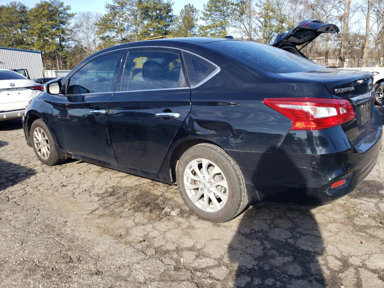 Obraz 2 z 2018 NISSAN SENTRA S 2018 z VIN 3N1AB7AP4JL637225