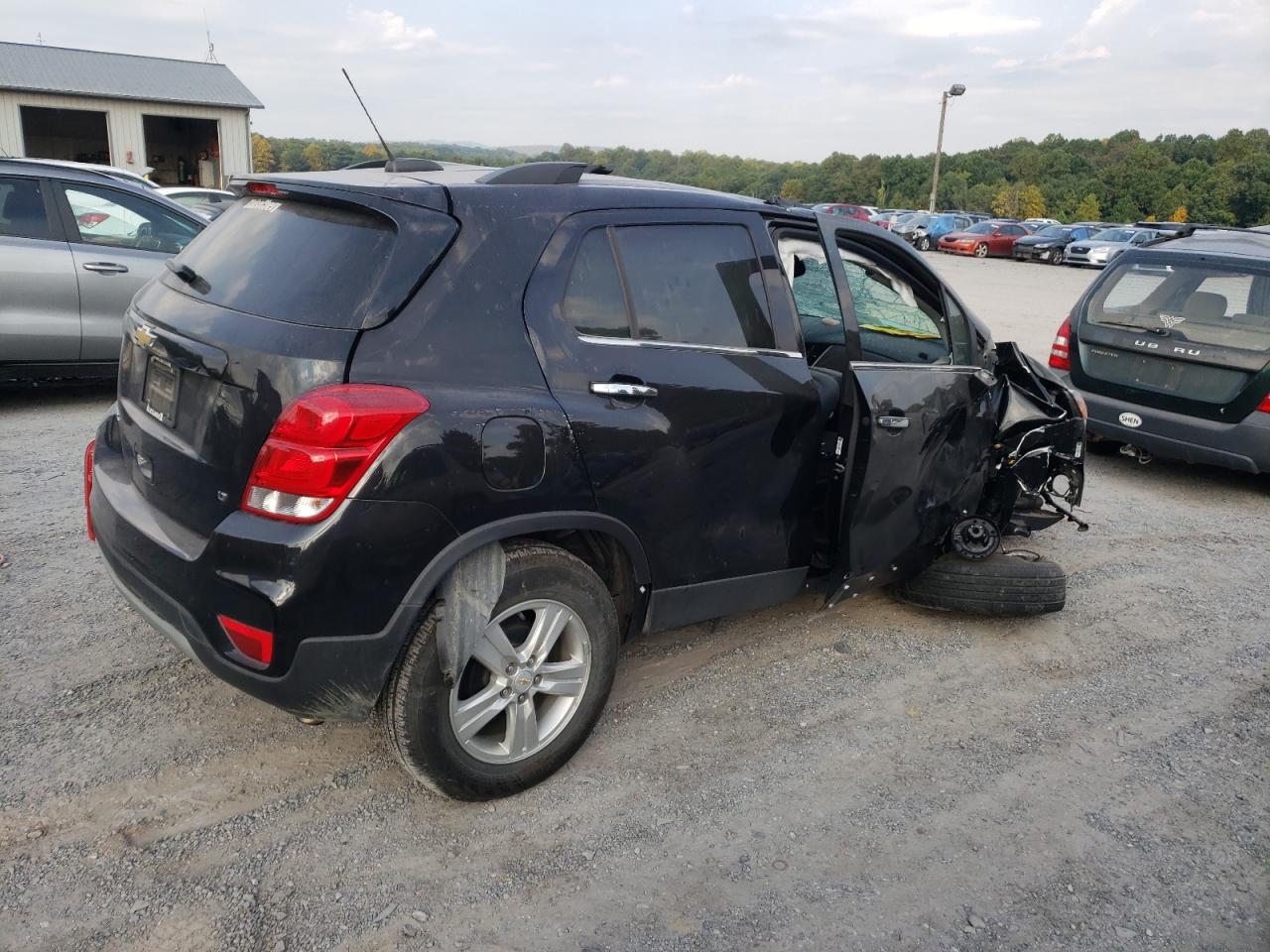 Obraz 3 z 2020 CHEVROLET TRAX 1LT 2020 z VIN KL7CJLSBXLB029828