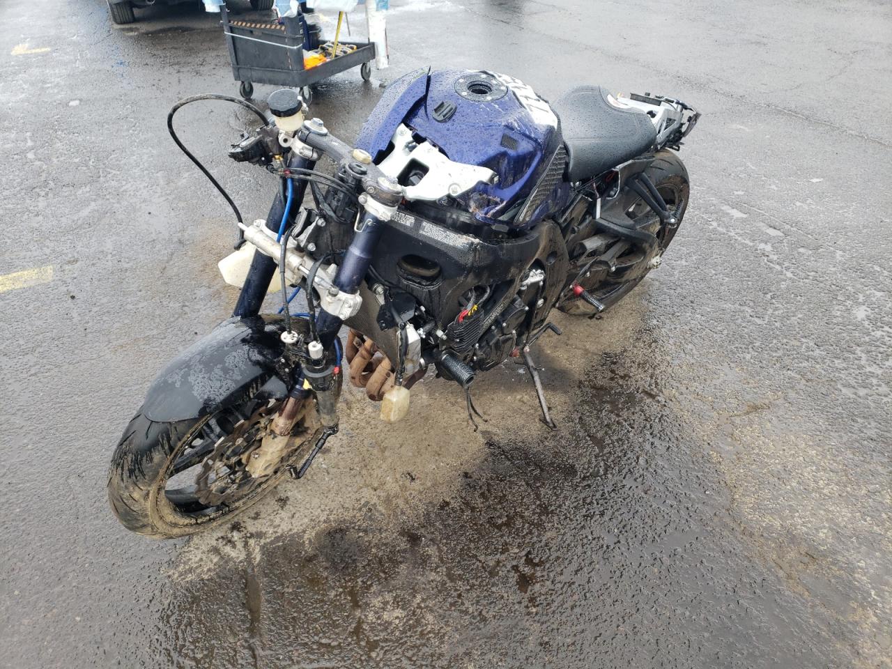 Image 2 of 2007 SUZUKI GSX-R750  2007 with VIN JS1GR7KA572106875