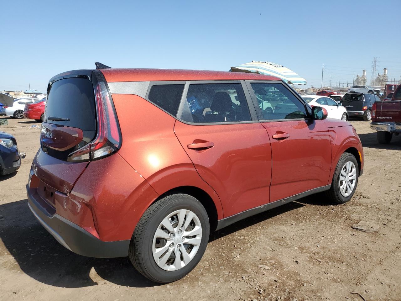 Изображение 3 2023 KIA SOUL LX 2023 с VIN KNDJ23AU5P7850452