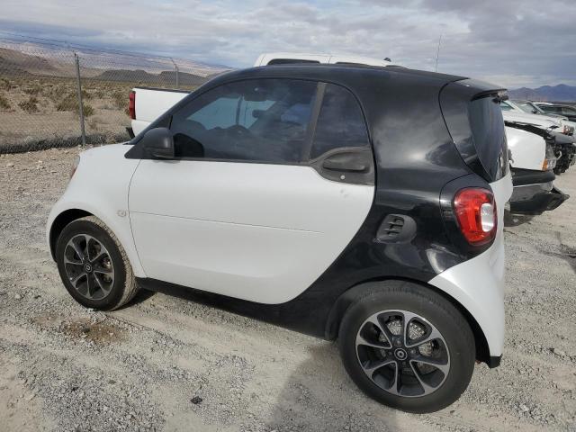 Image 2 of 2017 SMART FORTWO  2017 with VIN WMEFJ5DAXHK170889