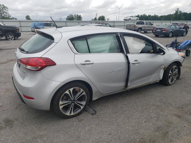 Image 3 of 2016 KIA FORTE EX 2016 with VIN KNAFX5A85G5515979