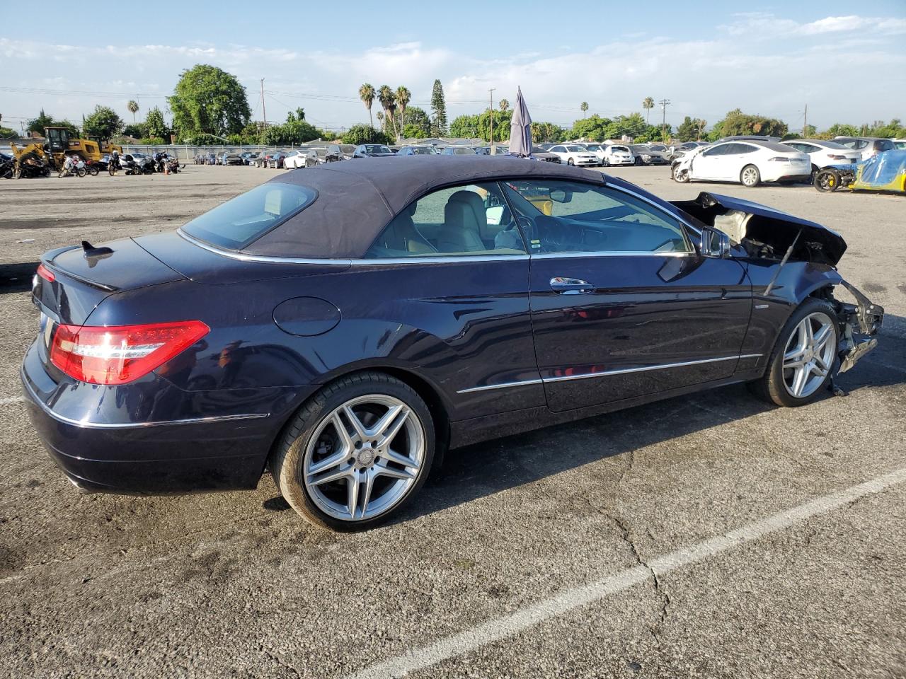 Obraz 3 z 2012 MERCEDES-BENZ E 350 2012 z VIN WDDKK5KF4CF143641