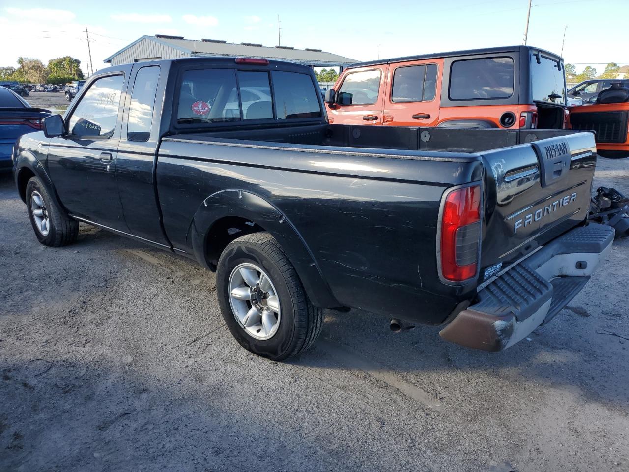 Image 2 of 2001 NISSAN FRONTIER KING CAB XE 2001 with VIN 1N6DD26S51C404192