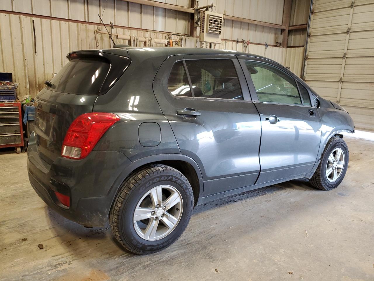 Image 3 of 2020 CHEVROLET TRAX LS 2020 with VIN 3GNCJKSB1LL266145