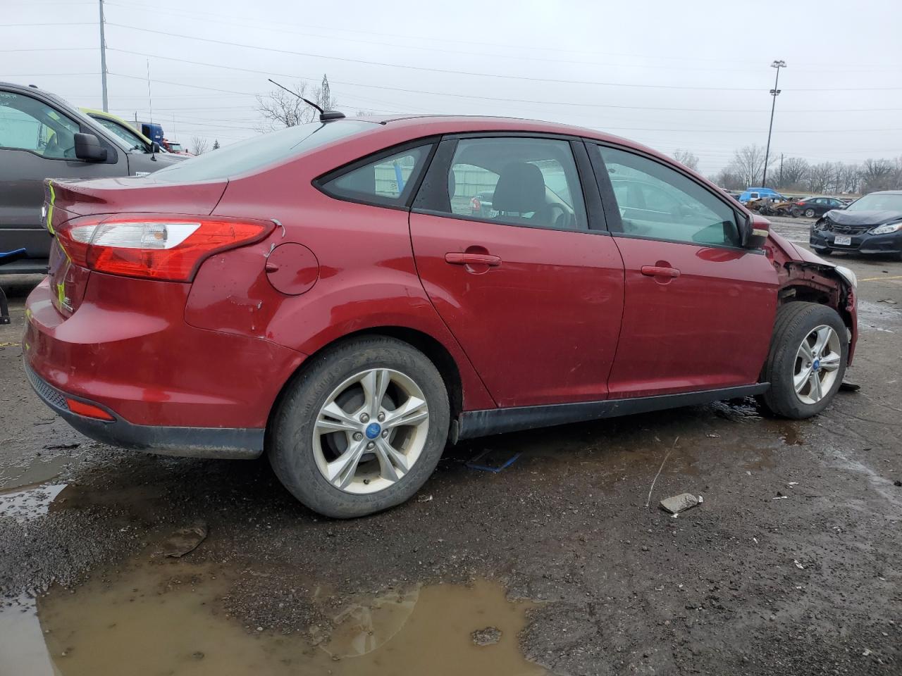 Image 3 of 2013 FORD FOCUS SE 2013 with VIN 1FADP3F28DL233416