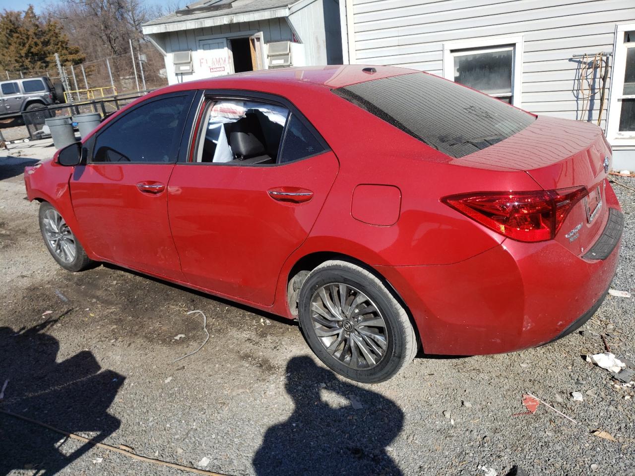 Изображение 2 2019 TOYOTA COROLLA L 2019 с VIN 2T1BURHE0KC201696