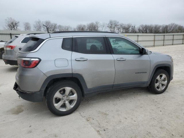 Image 3 of 2018 JEEP COMPASS LATITUDE 2018 with VIN 3C4NJDBB9JT331768