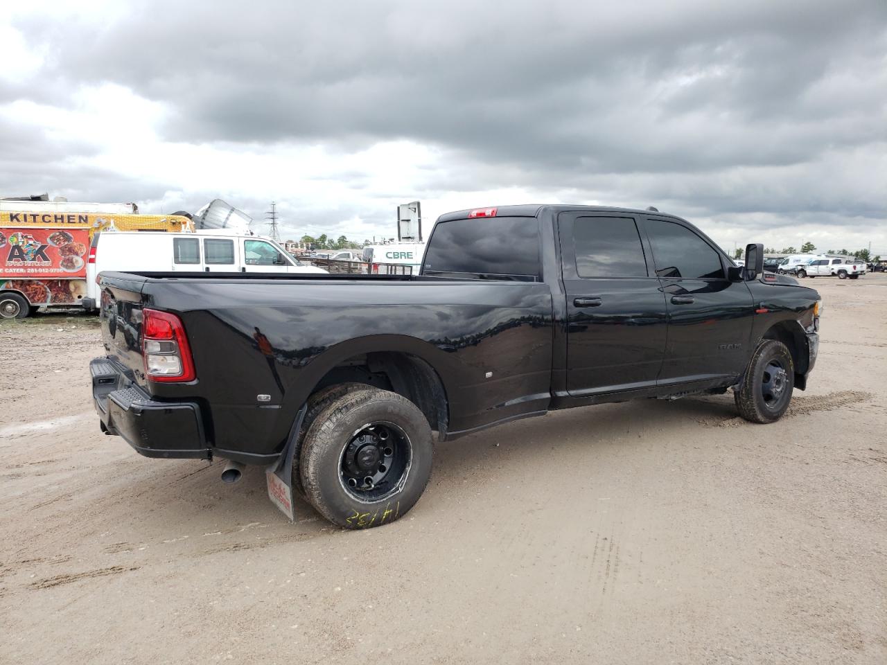 Image 3 of 2022 RAM 3500 BIG HORN/LONE STAR 2022 with VIN 3C63RRHL5NG400782