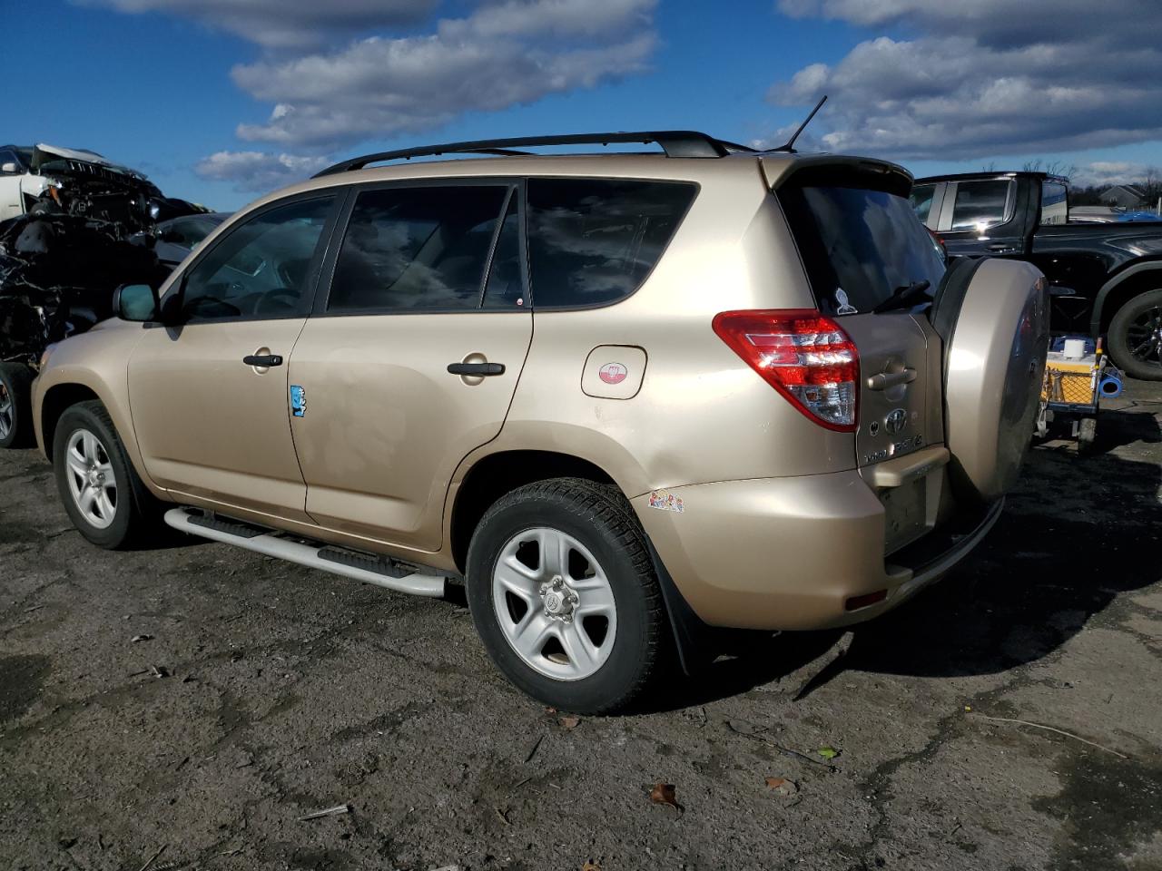 Image 2 of 2009 TOYOTA RAV4  2009 with VIN 2T3ZF33V79W014940
