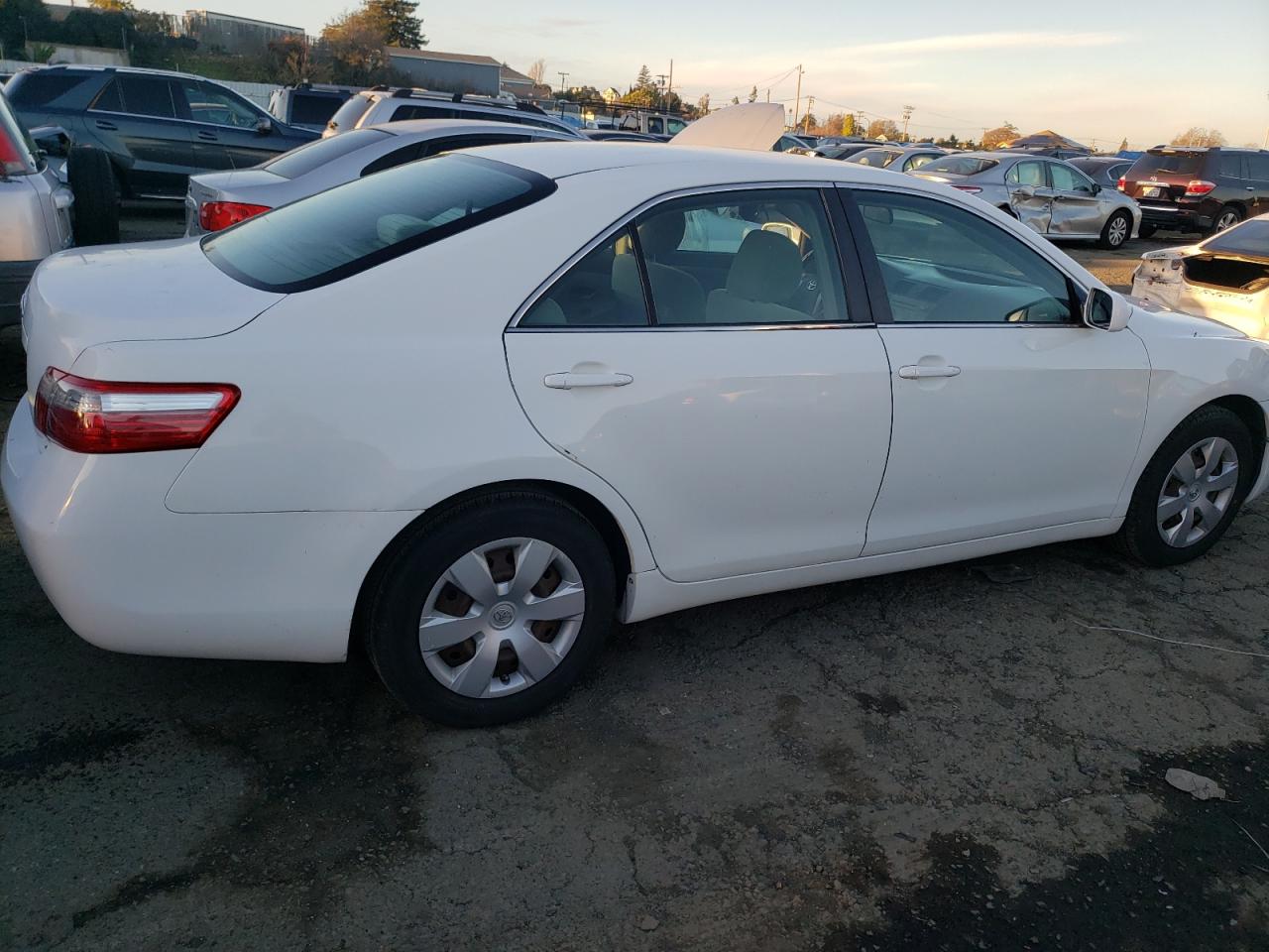 Image 3 of 2007 TOYOTA CAMRY CE 2007 with VIN 4T1BE46K07U726918