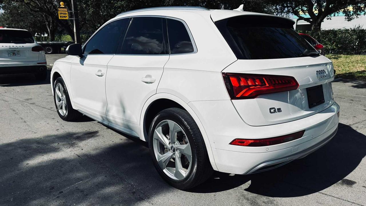 Изображение 3 2020 AUDI Q5 PREMIUM 2020 с VIN WA1ANAFY6L2024718