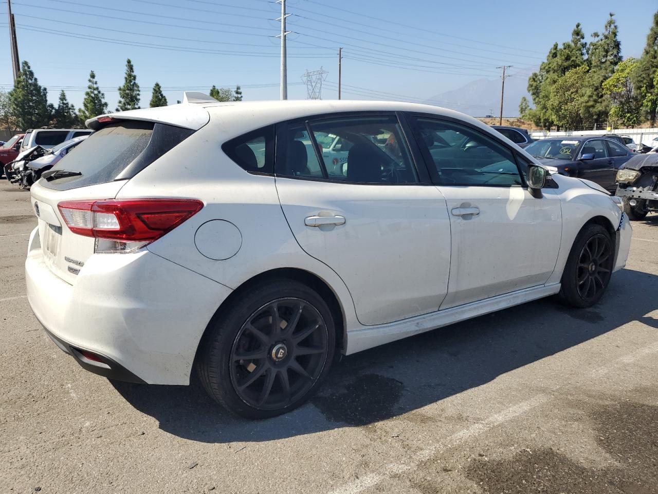Obraz 3 z 2017 SUBARU IMPREZA SPORT 2017 z VIN 4S3GTAK60H3741322