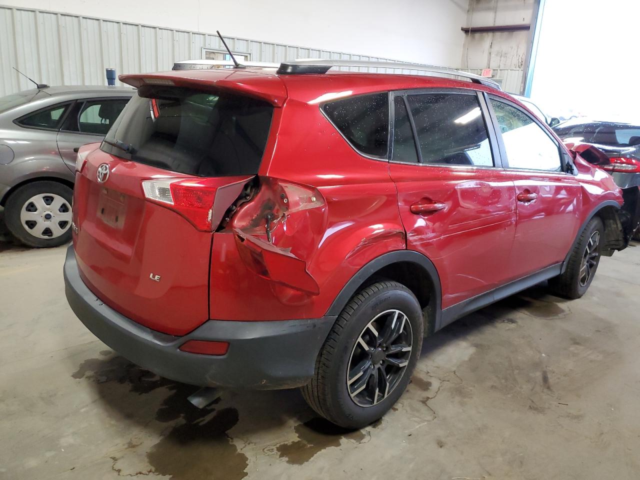 Изображение 3 2015 TOYOTA RAV4 LE 2015 с VIN JTMZFREV5FJ047591
