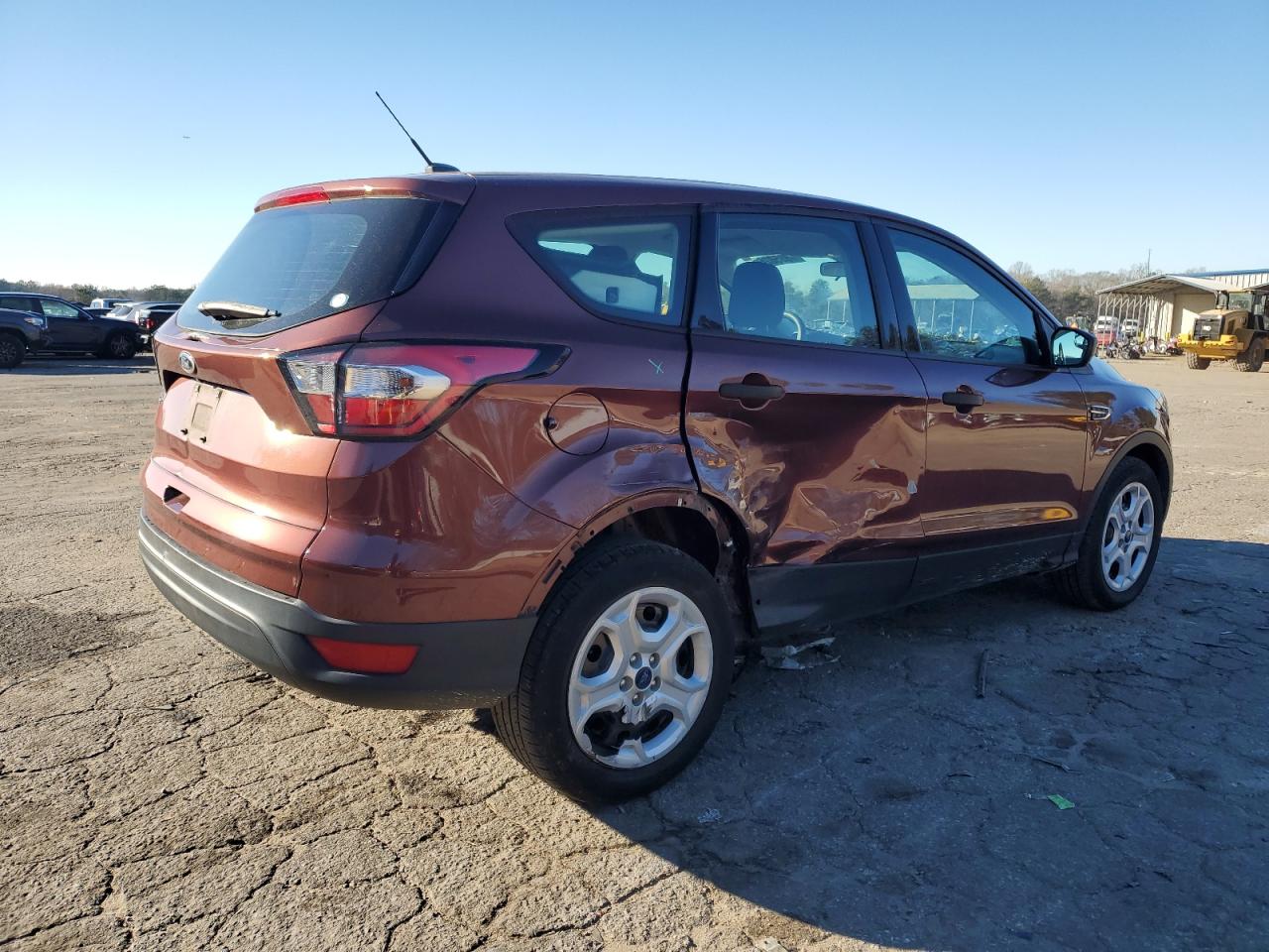 Obraz 3 z 2018 FORD ESCAPE S 2018 z VIN 1FMCU0F73JUB19494