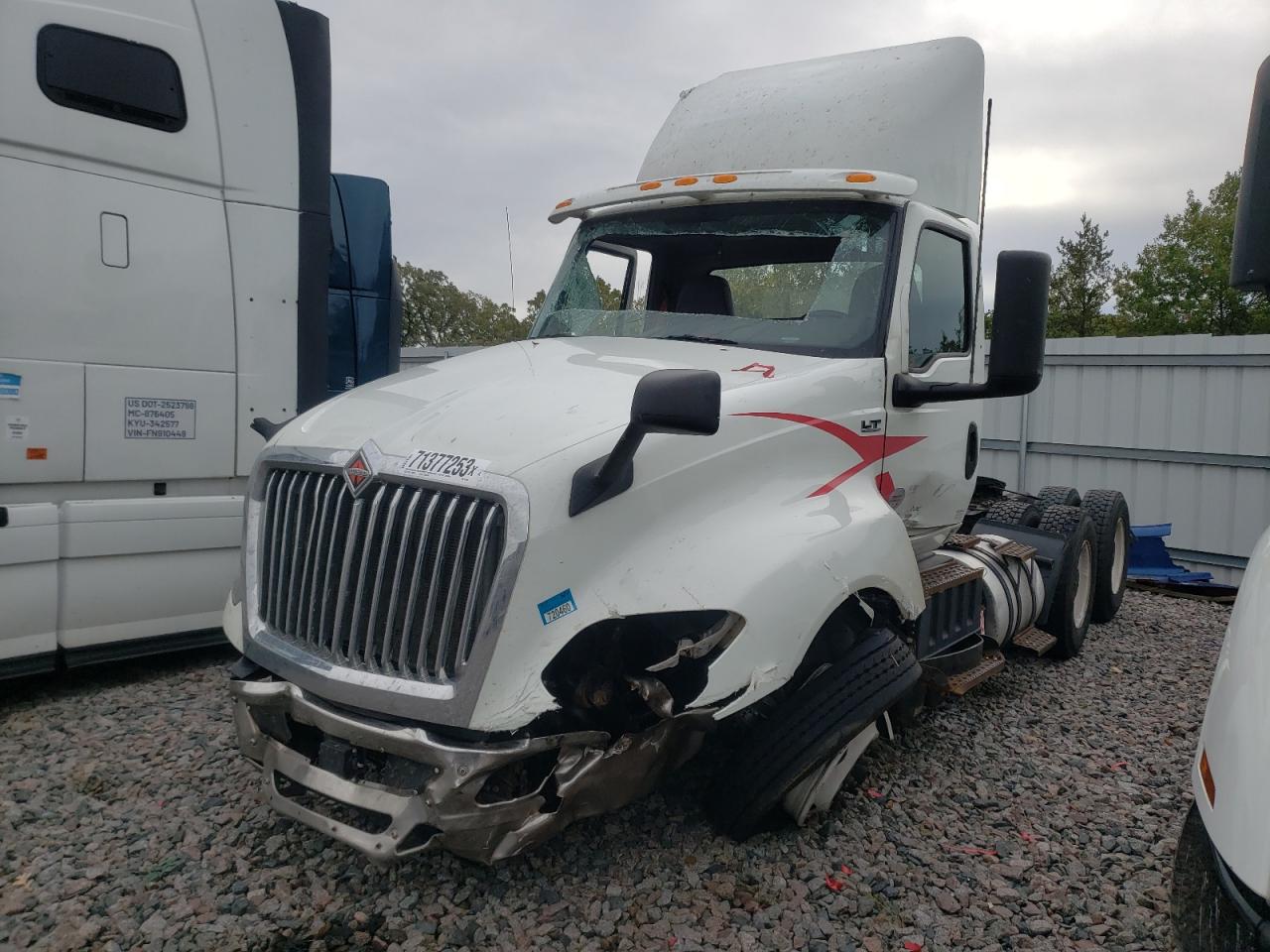 Image 2 of 2020 INTERNATIONAL LT625  2020 with VIN 3HCDZAPR1LL845788