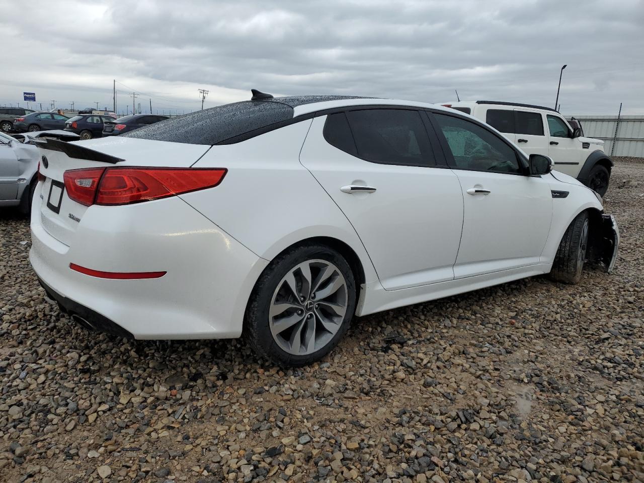 Image 3 of 2015 KIA OPTIMA SX 2015 with VIN 5XXGR4A69FG412620