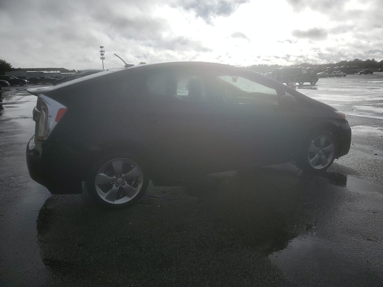 Изображение 3 2013 TOYOTA PRIUS  2013 с VIN JTDKN3DU6D5611037