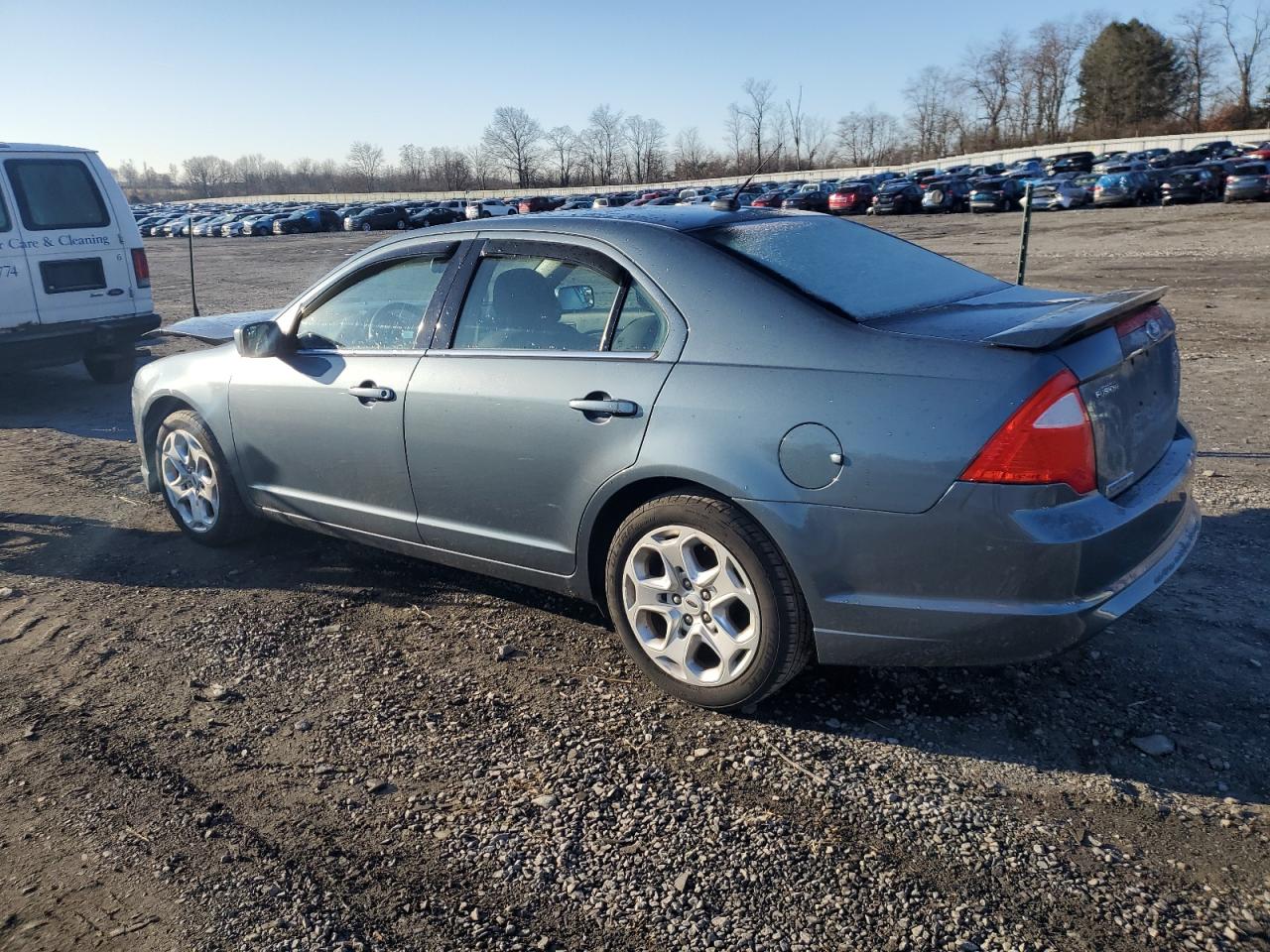 Изображение 2 2011 FORD FUSION SE 2011 с VIN 3FAHP0HA1BR315510