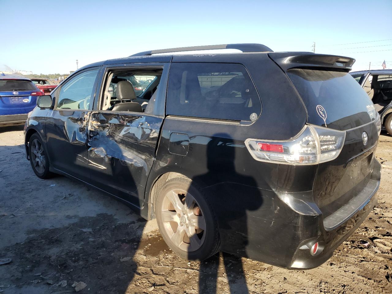 Image 2 of 2012 TOYOTA SIENNA SPORT 2012 with VIN 5TDXK3DC1CS263713