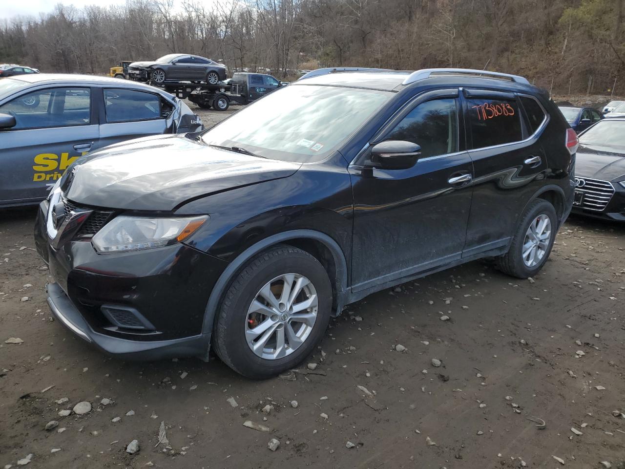 Image 1 of 2015 NISSAN ROGUE S 2015 with VIN KNMAT2MV8FP586766