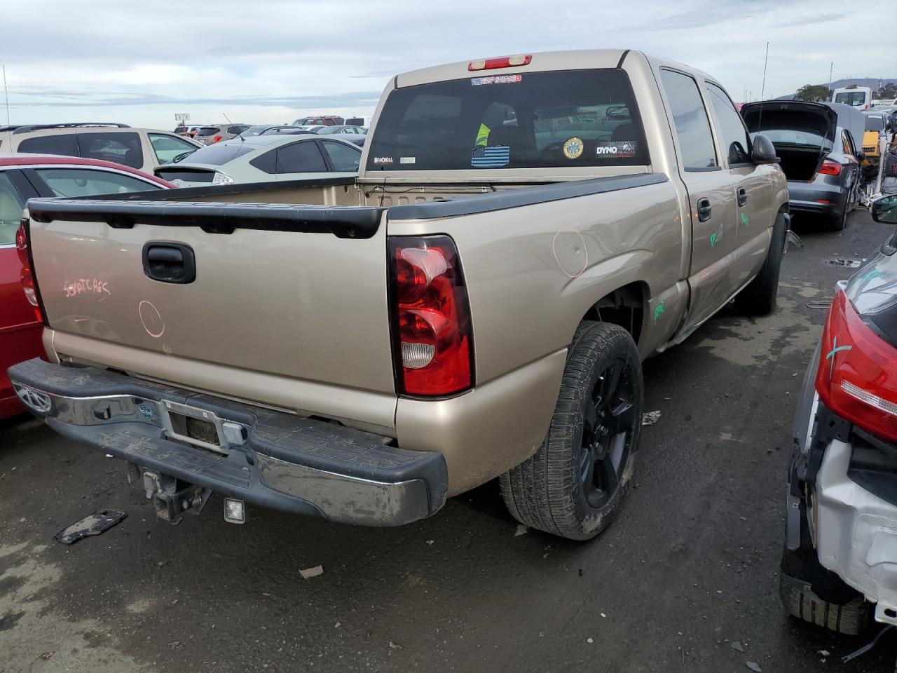 Image 3 of 2005 CHEVROLET SILVERADO C1500 2005 with VIN 2GCEC13T251273171