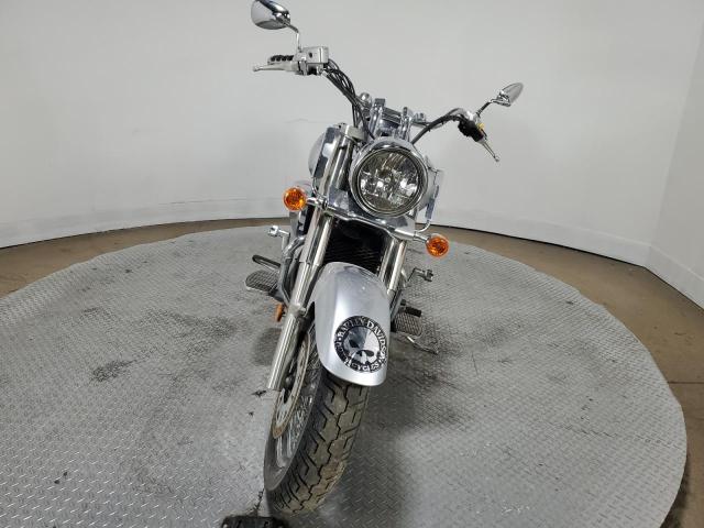 Image 2 of 2019 SUZUKI VL800 M 2019 with VIN JS1VS55A3K7100418