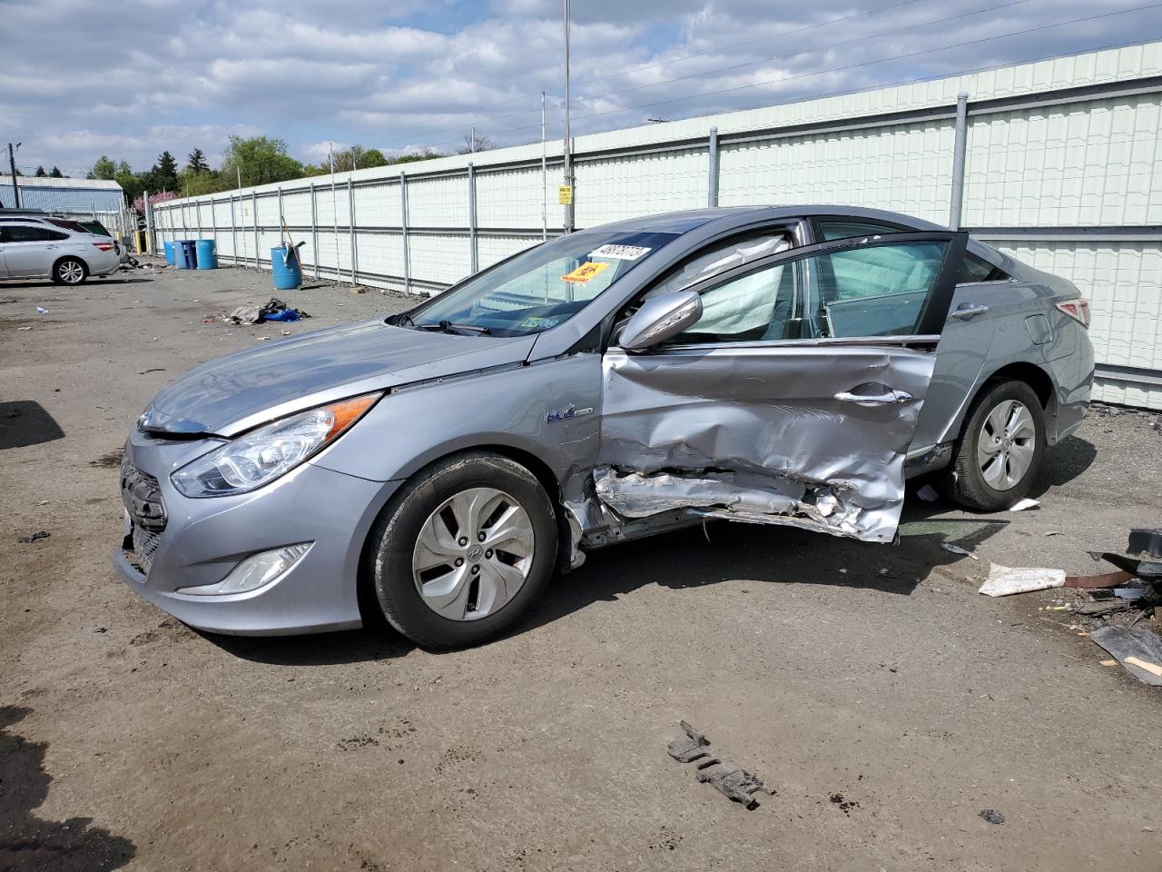 Изображение 1 2014 HYUNDAI SONATA HYBRID 2014 с VIN KMHEC4A45EA117981