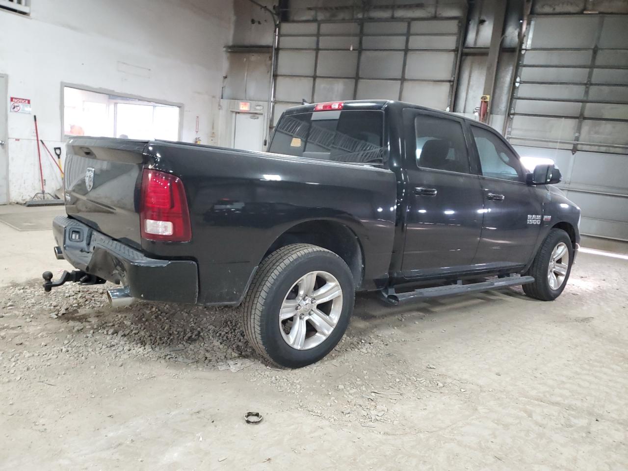 Obraz 3 z 2014 RAM 1500 SPORT 2014 z VIN 1C6RR6MT2ES179598