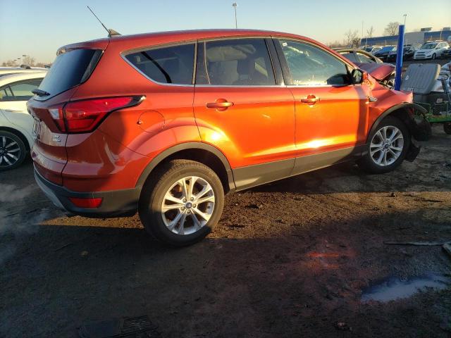 Изображение 3 2019 FORD ESCAPE SE 2019 с VIN 1FMCU9GD6KUB55089