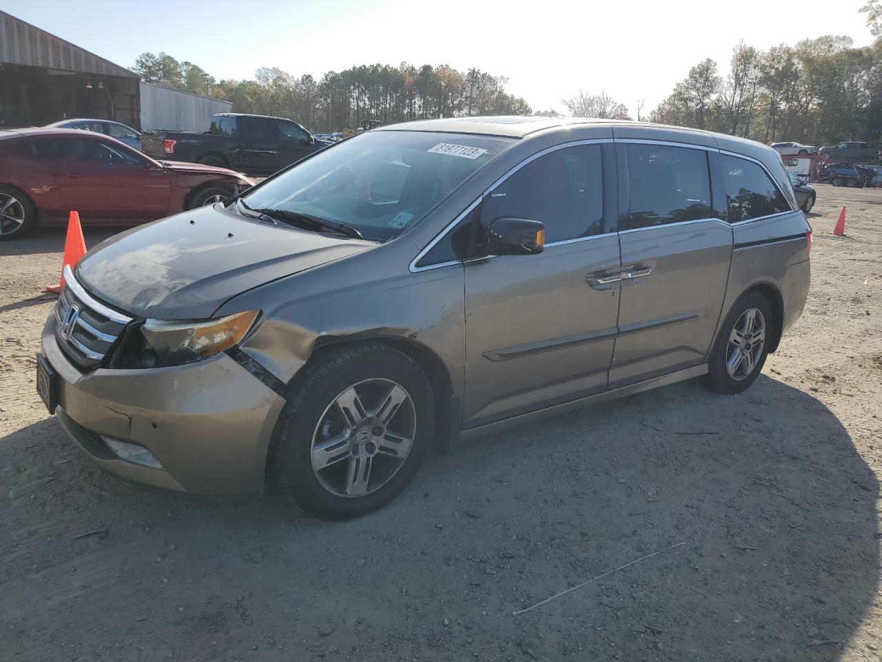 Image 1 of 2011 HONDA ODYSSEY TOURING 2011 with VIN 5FNRL5H92BB082977